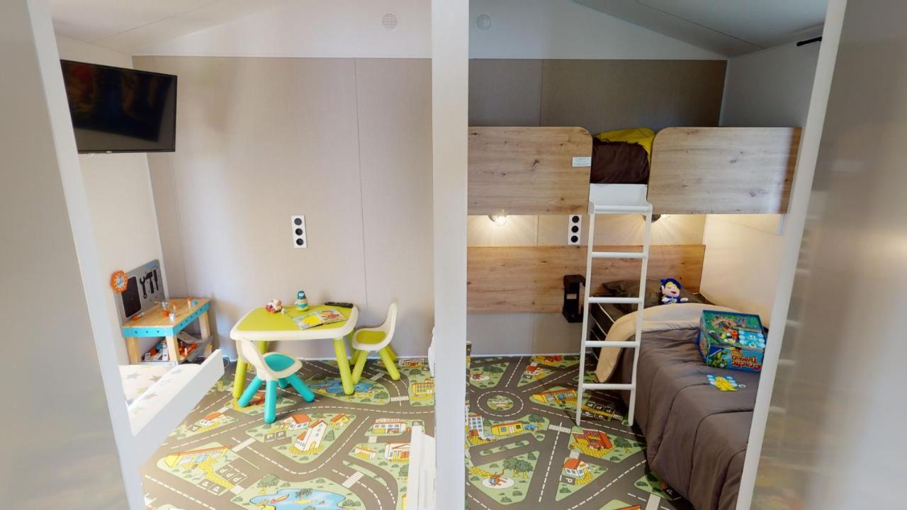 Hotel Le Camping Grand Cerf Gimouille Esterno foto